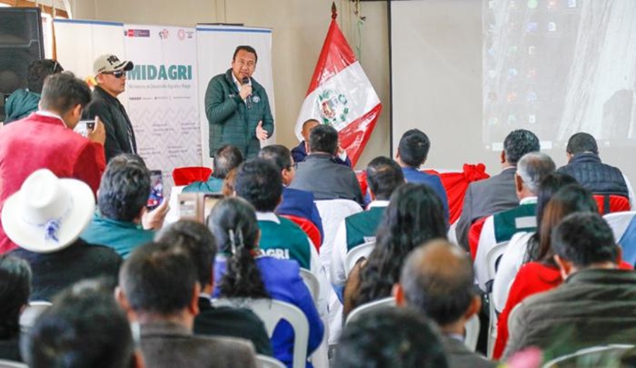 Gobierno y región Áncash definen agenda hídrica y priorizan proyecto Chinecas