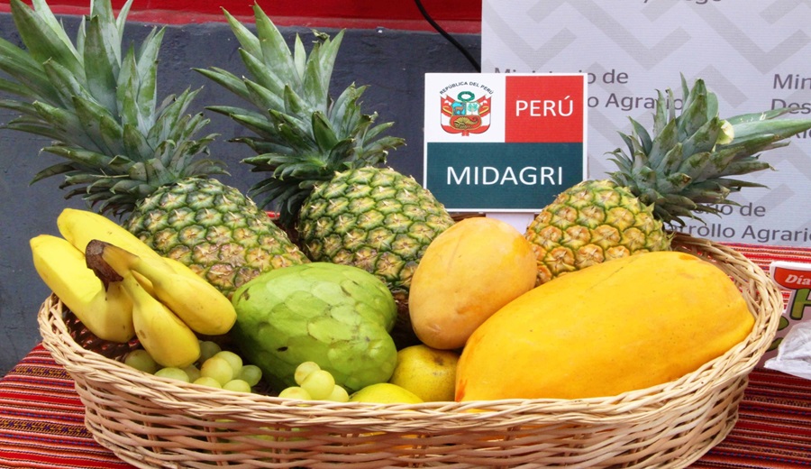 Midagri promueve el consumo de frutas de la agricultura familiar en temporada de verano